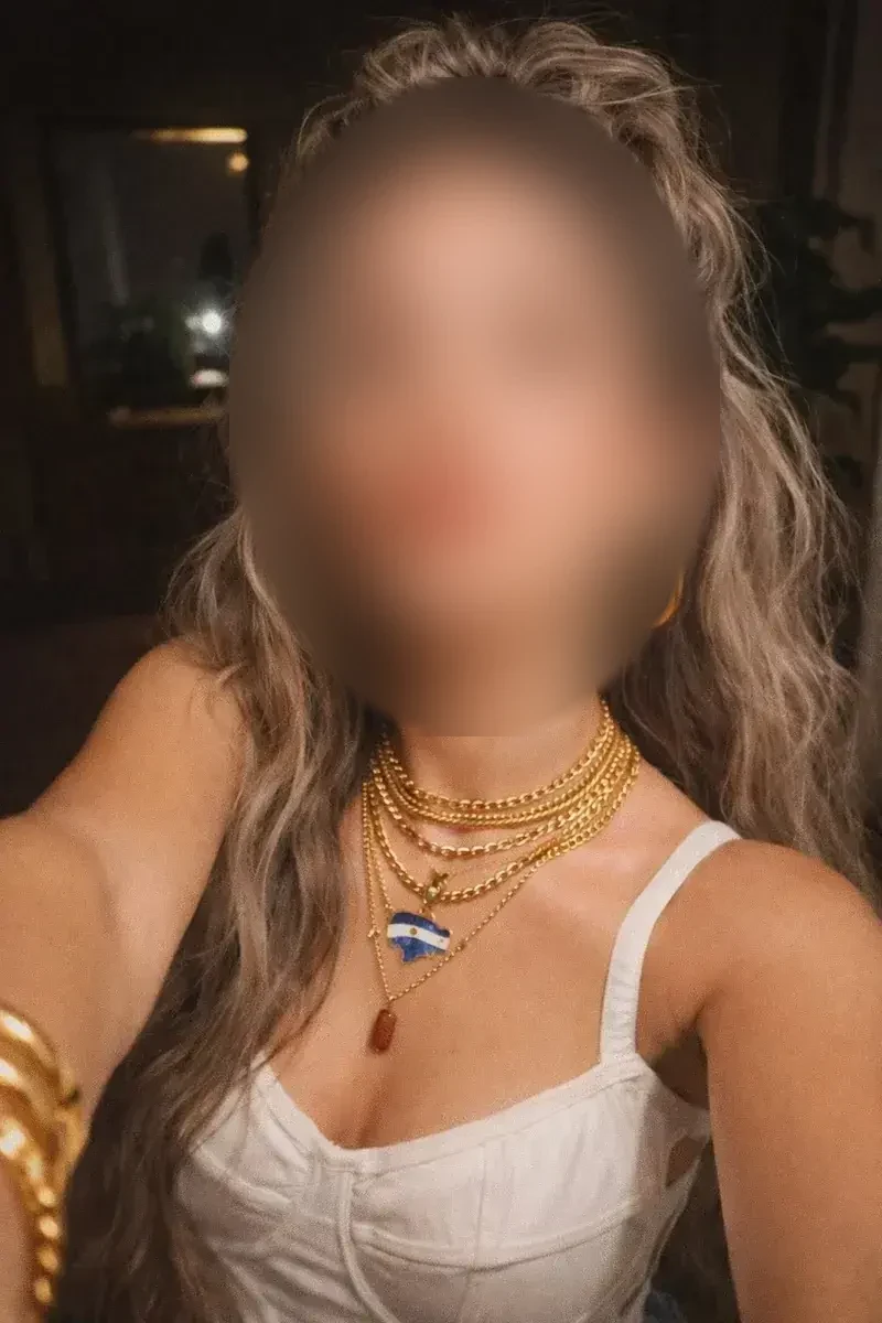 Incall vs outcall escort Gurgaon guide - GurgaonEscorts